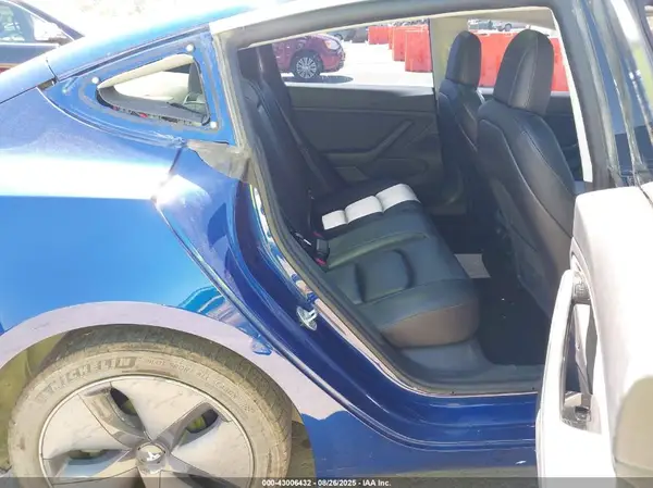 5YJ3E1EB7LF617349 2020 TESLA MODEL 3 - Image 8