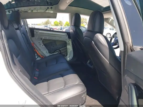 5YJ3E1EB7LF628030 2020 TESLA MODEL 3 - Image 8