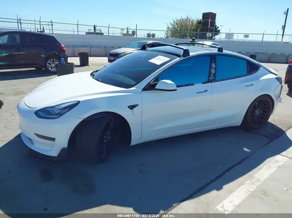 5YJ3E1EB7LF629078 2020 TESLA MODEL 3 - Image 2