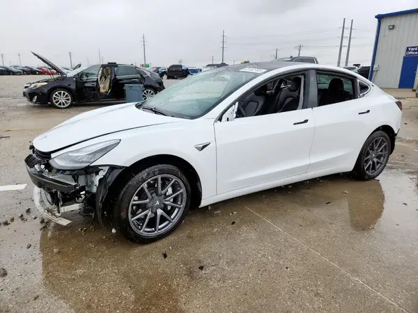5YJ3E1EB7LF637004 2020 TESLA MODEL 3 - Image 1