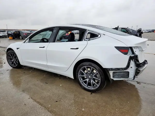 5YJ3E1EB7LF637004 2020 TESLA MODEL 3 - Image 2