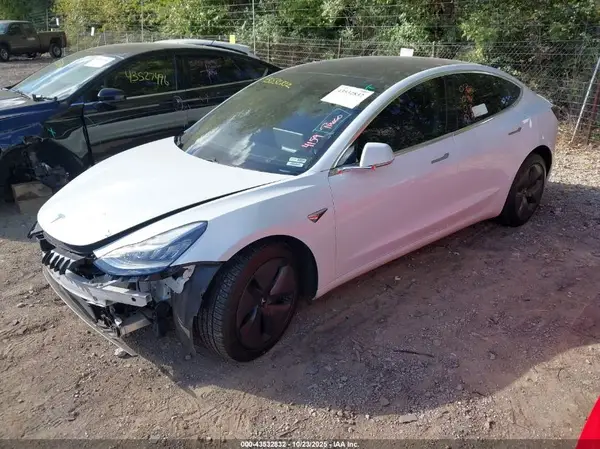 5YJ3E1EB7LF637410 2020 TESLA MODEL 3 - Image 2