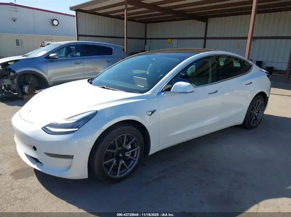 5YJ3E1EB7LF637536 2020 TESLA MODEL 3 - Image 2