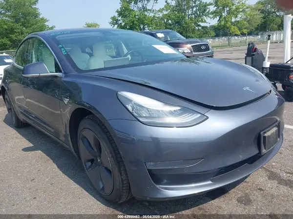 5YJ3E1EB7LF639139 2020 TESLA MODEL 3 - Image 1