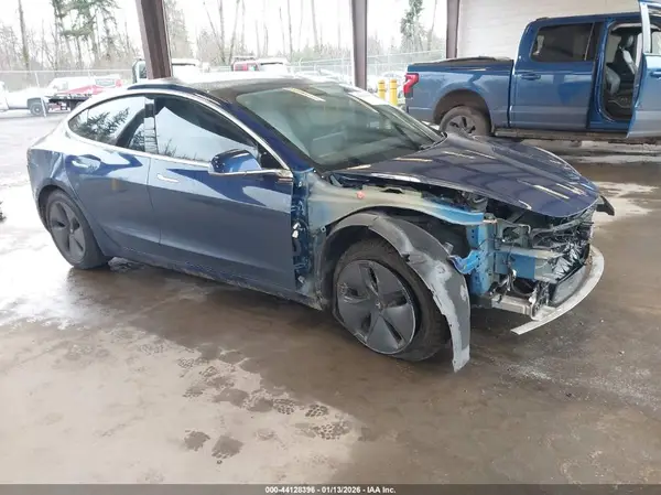 5YJ3E1EB7LF639352 2020 TESLA MODEL 3
