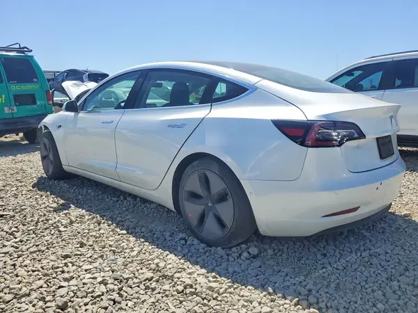 5YJ3E1EB7LF665790 2020 TESLA MODEL 3 - Image 2