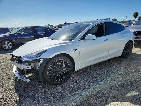 5YJ3E1EB7LF667331 2020 TESLA MODEL 3 - Image 1