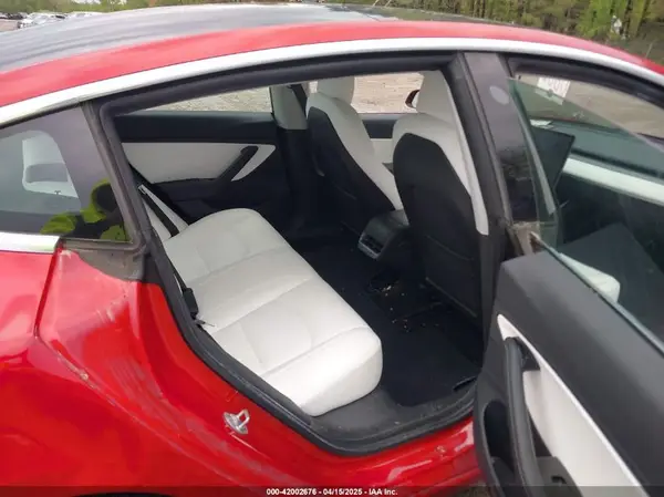 5YJ3E1EB7LF668172 2020 TESLA MODEL 3 - Image 8