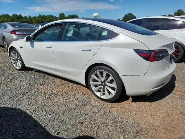 5YJ3E1EB7LF712445 2020 TESLA MODEL 3 - Image 2