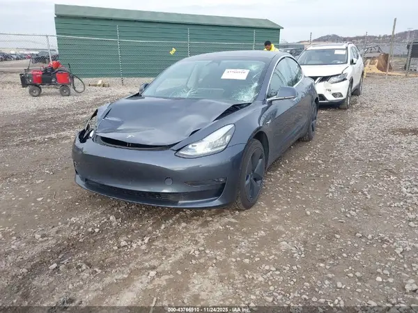 5YJ3E1EB7LF717418 2020 TESLA MODEL 3 - Image 2