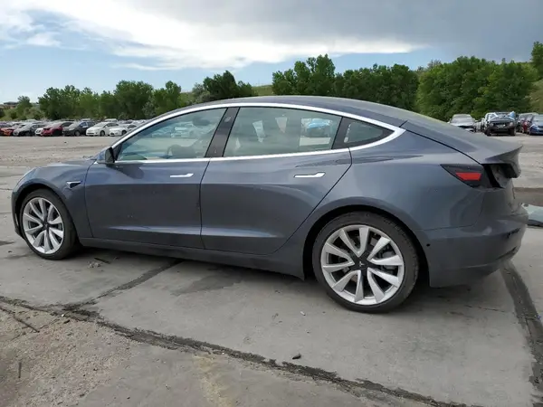 5YJ3E1EB7LF735532 2020 TESLA MODEL 3 - Image 2
