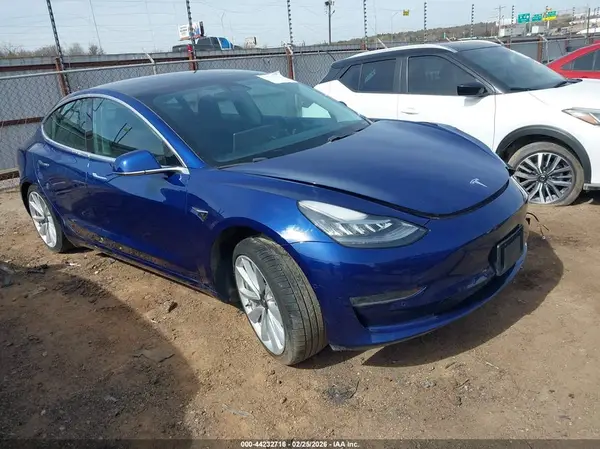 5YJ3E1EB7LF735613 2020 TESLA MODEL 3 - Image 1