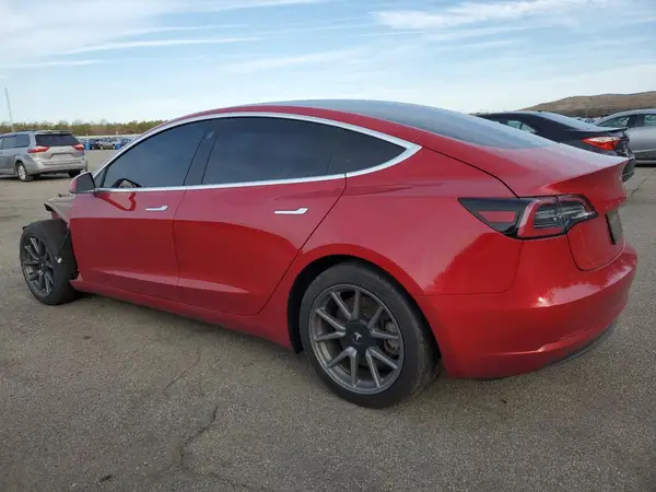 5YJ3E1EB7LF746370 2020 TESLA MODEL 3 - Image 2