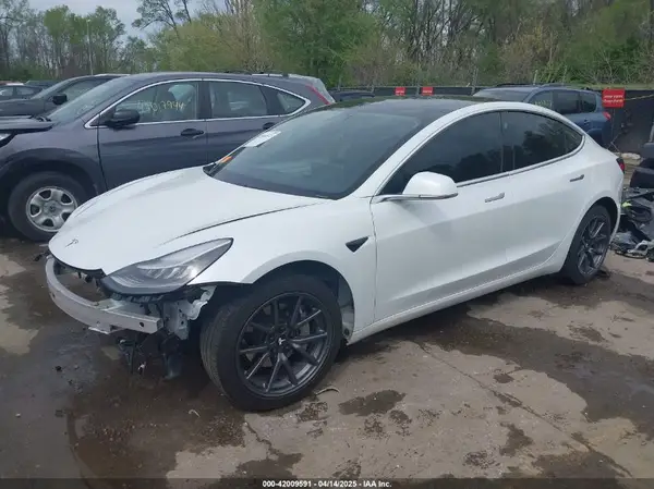 5YJ3E1EB7LF786903 2020 TESLA MODEL 3 - Image 2