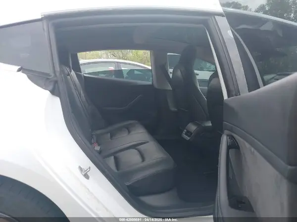 5YJ3E1EB7LF786903 2020 TESLA MODEL 3 - Image 8