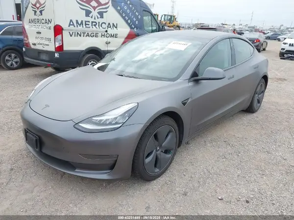 5YJ3E1EB7LF790353 2020 TESLA MODEL 3 - Image 2