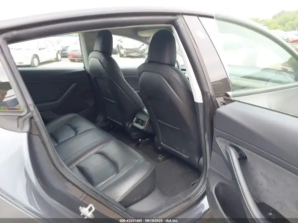 5YJ3E1EB7LF790353 2020 TESLA MODEL 3 - Image 8
