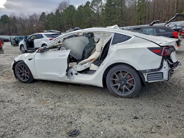 5YJ3E1EB7LF791325 2020 TESLA MODEL 3 - Image 2