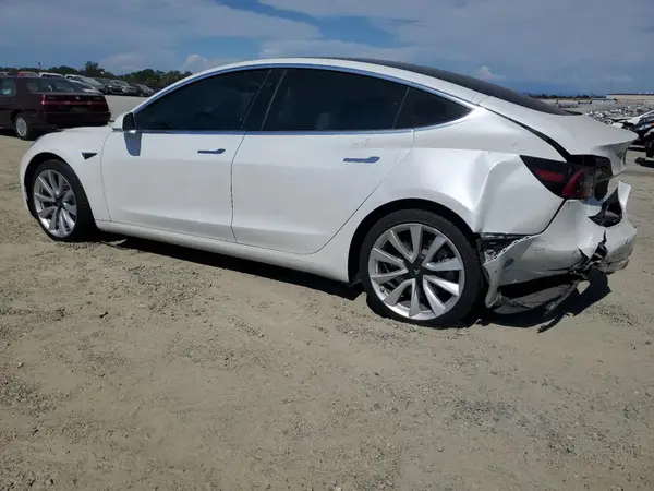 5YJ3E1EB7LF796136 2020 TESLA MODEL 3 - Image 2