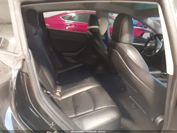 5YJ3E1EB7MF012832 2021 TESLA MODEL 3 - Image 8