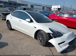 5YJ3E1EB7MF020011 2021 TESLA MODEL 3