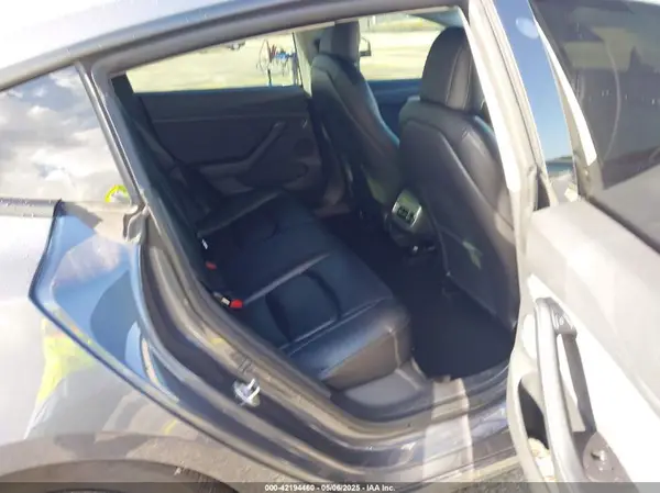 5YJ3E1EB7MF030117 2021 TESLA MODEL 3 - Image 8