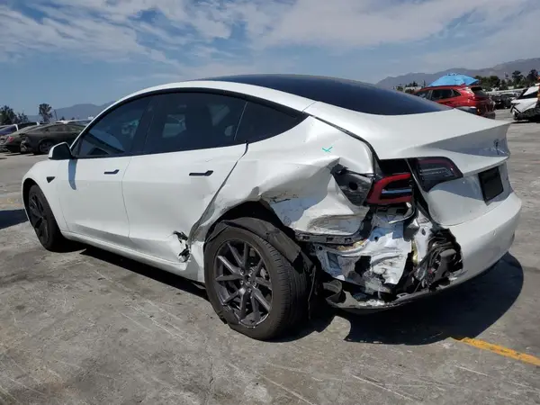 5YJ3E1EB7MF033339 2021 TESLA MODEL 3 - Image 2