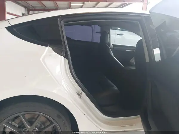 5YJ3E1EB7MF044518 2021 TESLA MODEL 3 - Image 8