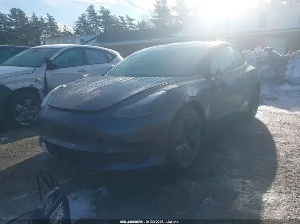 5YJ3E1EB7MF047953 2021 TESLA MODEL 3 - Image 2