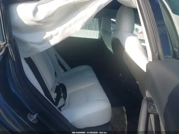 5YJ3E1EB7MF047953 2021 TESLA MODEL 3 - Image 8