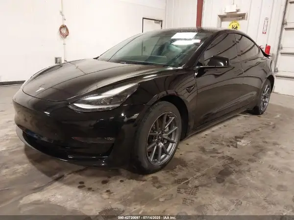 5YJ3E1EB7MF049525 2021 TESLA MODEL 3 - Image 2