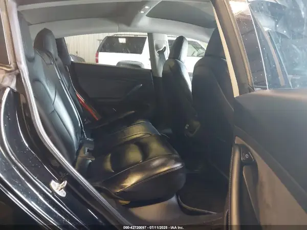 5YJ3E1EB7MF049525 2021 TESLA MODEL 3 - Image 8