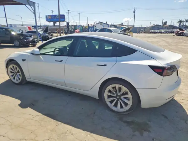 5YJ3E1EB7MF049640 2021 TESLA MODEL 3 - Image 2
