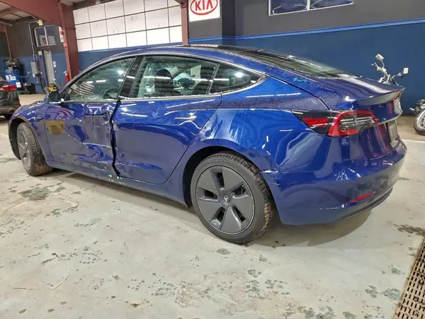 5YJ3E1EB7MF051503 2021 TESLA MODEL 3 - Image 2