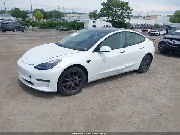 5YJ3E1EB7MF054854 2021 TESLA MODEL 3 - Image 2