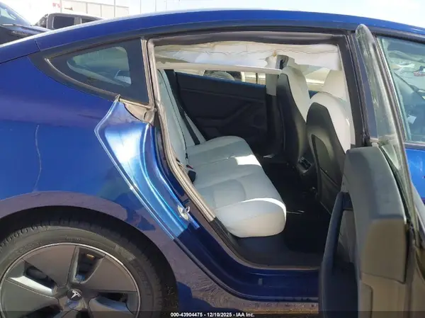 5YJ3E1EB7MF059696 2021 TESLA MODEL 3 - Image 8