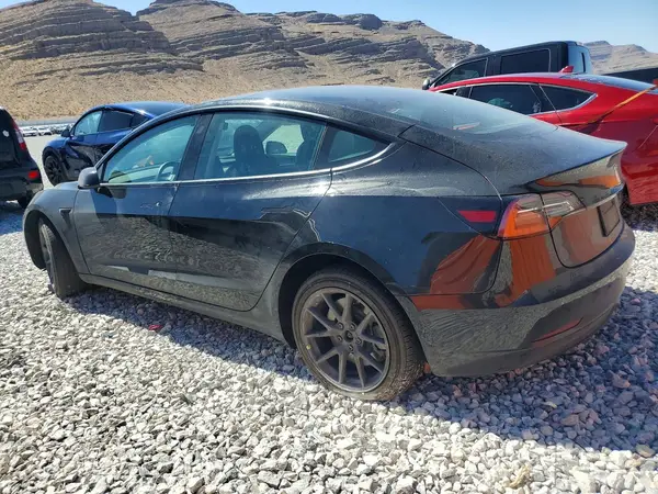 5YJ3E1EB7MF063179 2021 TESLA MODEL 3 - Image 2