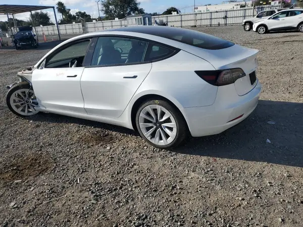5YJ3E1EB7MF064753 2021 TESLA MODEL 3 - Image 2