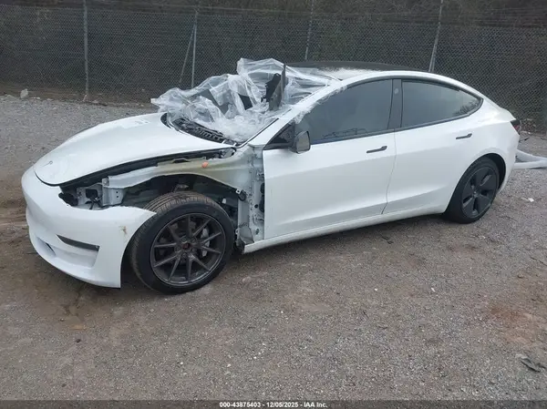5YJ3E1EB7MF069323 2021 TESLA MODEL 3 - Image 2