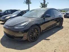 5YJ3E1EB7MF072402 2021 TESLA MODEL 3
