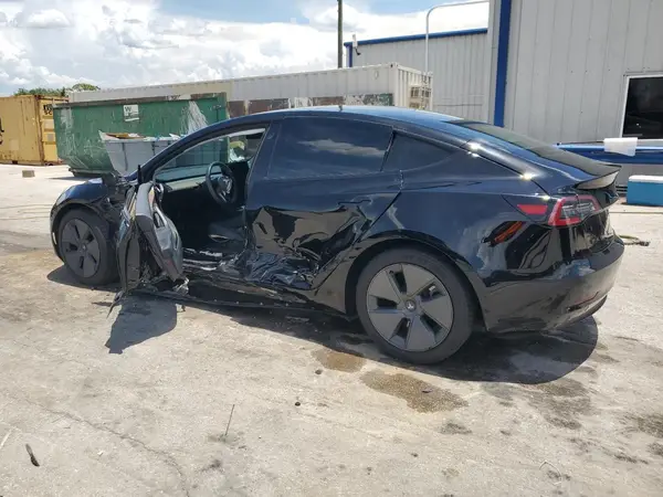 5YJ3E1EB7MF099860 2021 TESLA MODEL 3 - Image 2