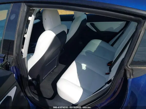 5YJ3E1EB7MF836992 2021 TESLA MODEL 3 - Image 8