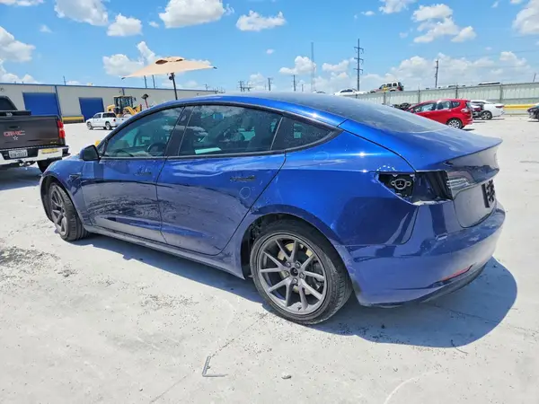 5YJ3E1EB7MF860127 2021 TESLA MODEL 3 - Image 2