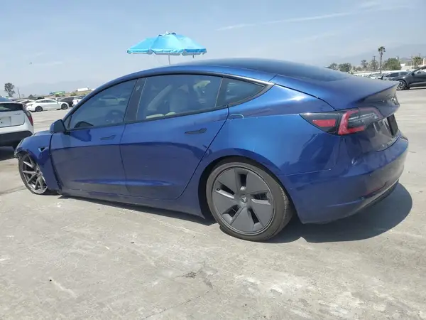 5YJ3E1EB7MF878885 2021 TESLA MODEL 3 - Image 2
