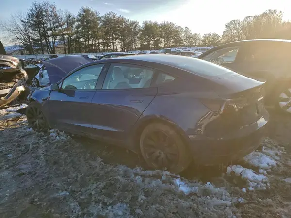 5YJ3E1EB7MF913747 2021 TESLA MODEL 3 - Image 2