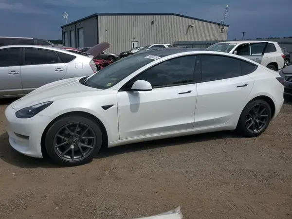 5YJ3E1EB7MF960728 2021 TESLA MODEL 3 - Image 1