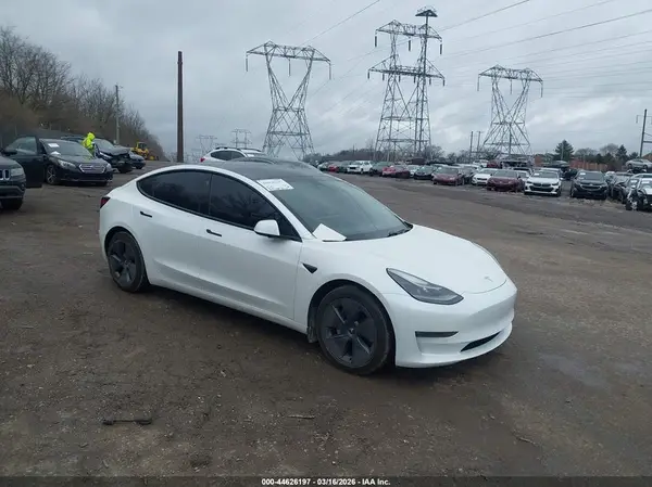 5YJ3E1EB7MF974726 2021 TESLA MODEL 3 - Image 1