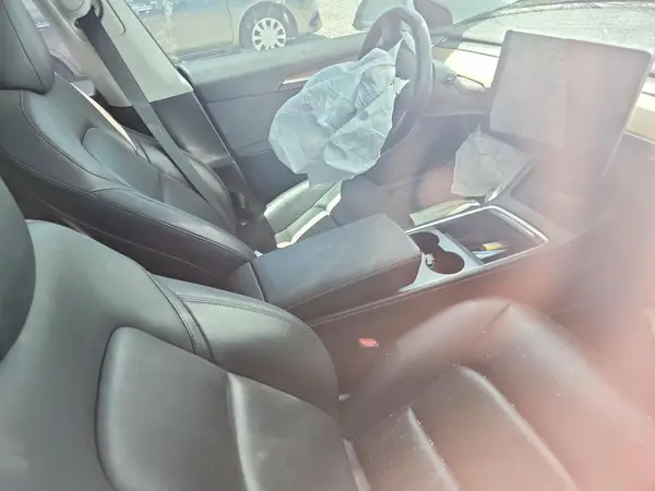 5YJ3E1EB7MF980526 2021 TESLA MODEL 3 - Image 8