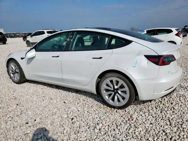 5YJ3E1EB7MF980560 2021 TESLA MODEL 3 - Image 2