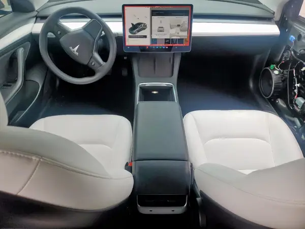 5YJ3E1EB7MF980705 2021 TESLA MODEL 3 - Image 8